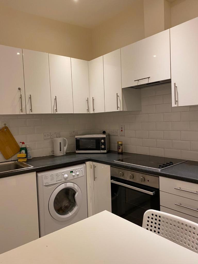 Lovely Private Rooms In Camden, Central Лондон Экстерьер фото